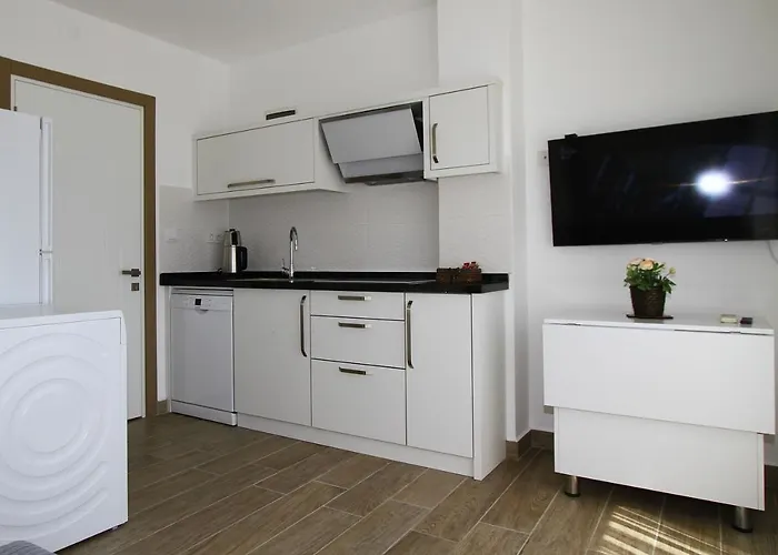 Guest house Ufuk Cesme